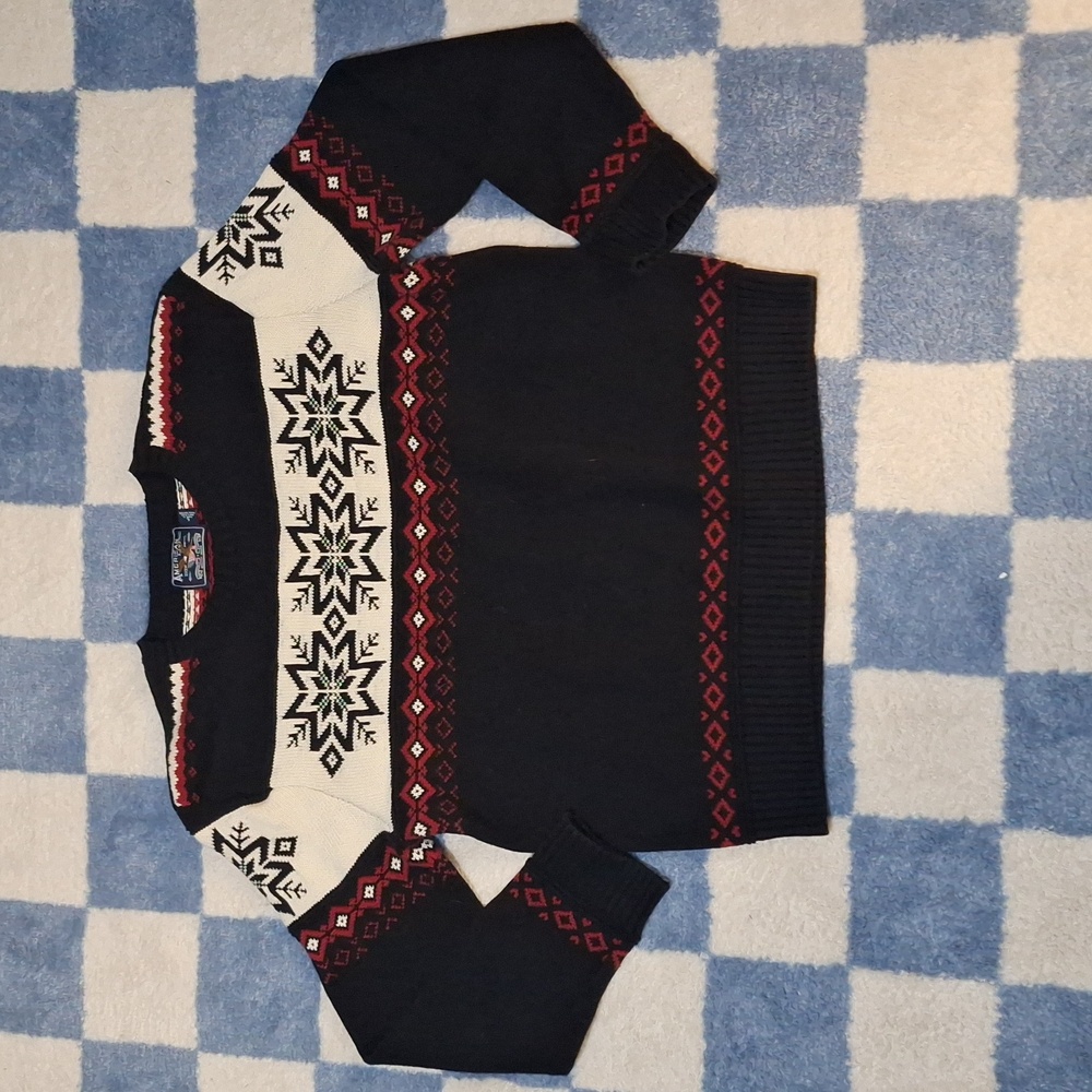 Vintage 90s American Living black cream & red snowflake chunky crewneck sweater